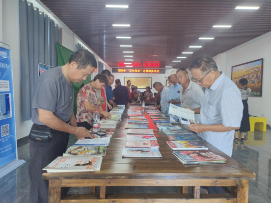 书香润联映，智慧映夕阳：湘潭市图书馆走进联映村开展老年读书活动