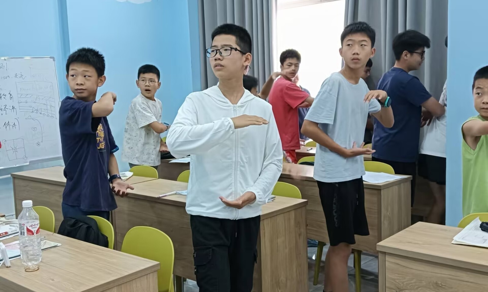 湖南科技大学“青禾起航团”——太极课堂赋能吉利社区孩子健康成长
