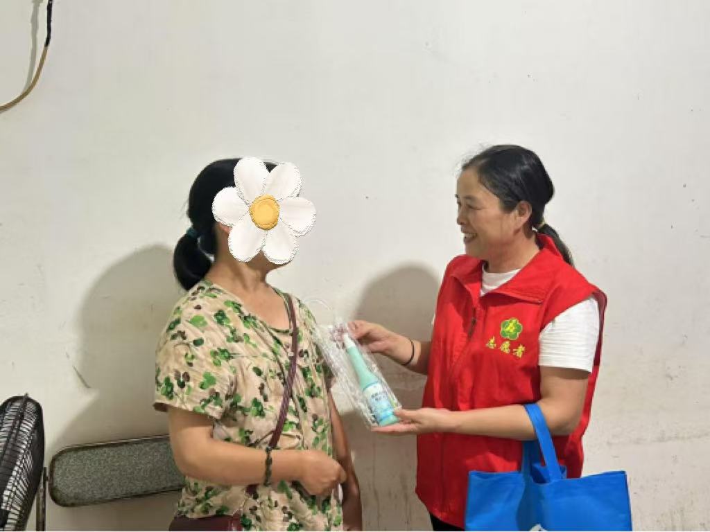 永丰社区：情系桑榆送清凉，精准服务暖人心