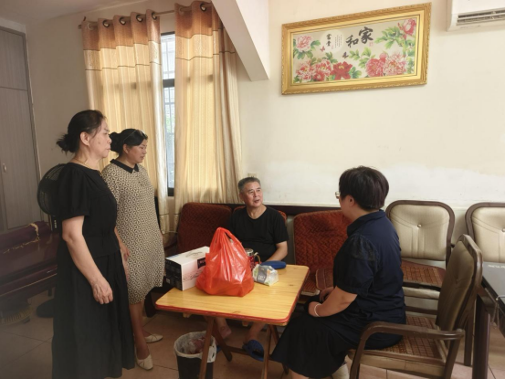 “情暖侨心 爱满莲城”——云塘街道侨联开展空巢侨眷慰问活动