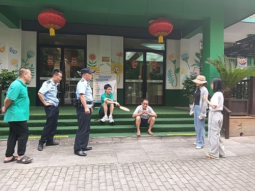 唐兴寺社区：多方携手救助中暑老人 暖心接力助其平安返家