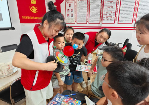 富民城社区：开展科普课堂，激发青少年探索兴趣