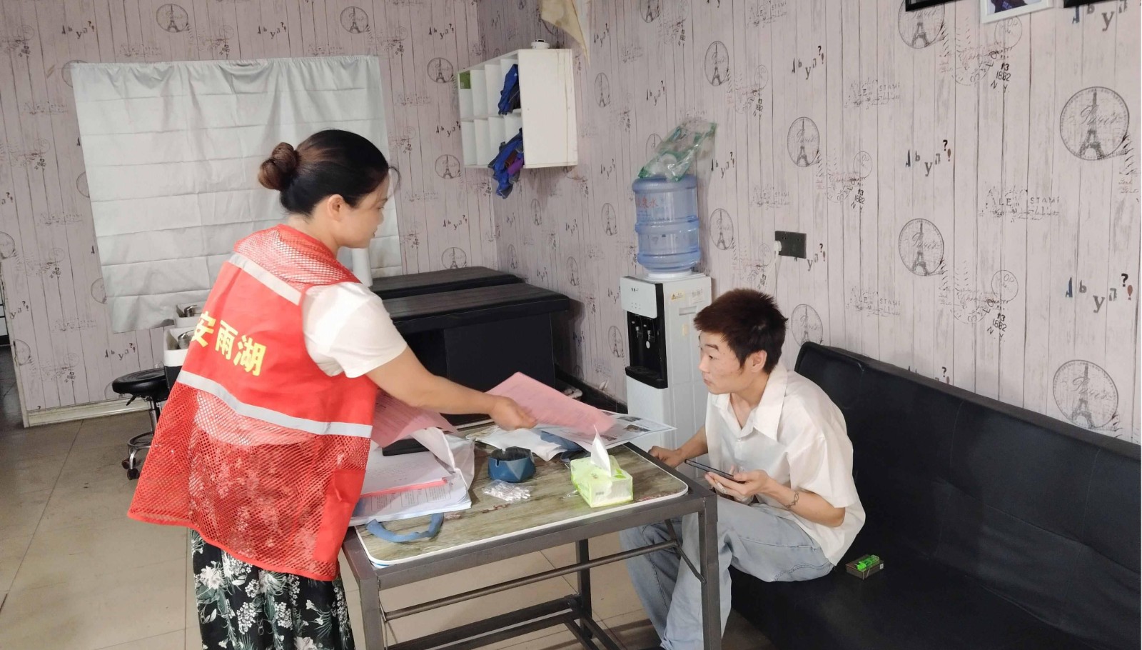和平街道开展民族宗教政策宣传活动 助力构建和谐校园周边环境