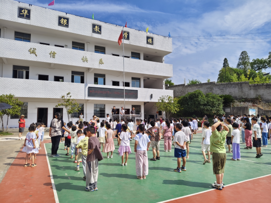 姜畲村：高温护苗防溺水 安全宣传进校园