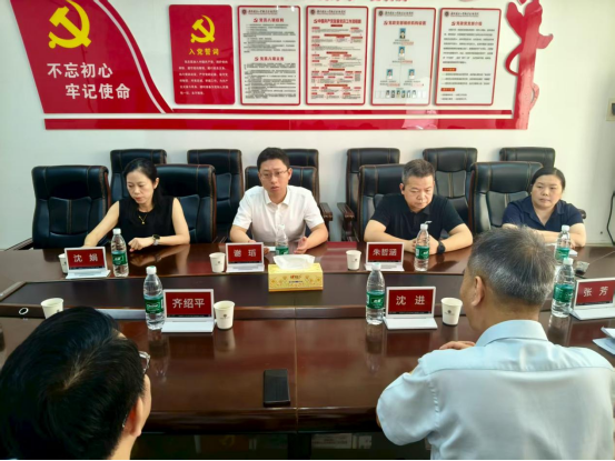 致敬师者！楠竹山镇开展教师节慰问与调研