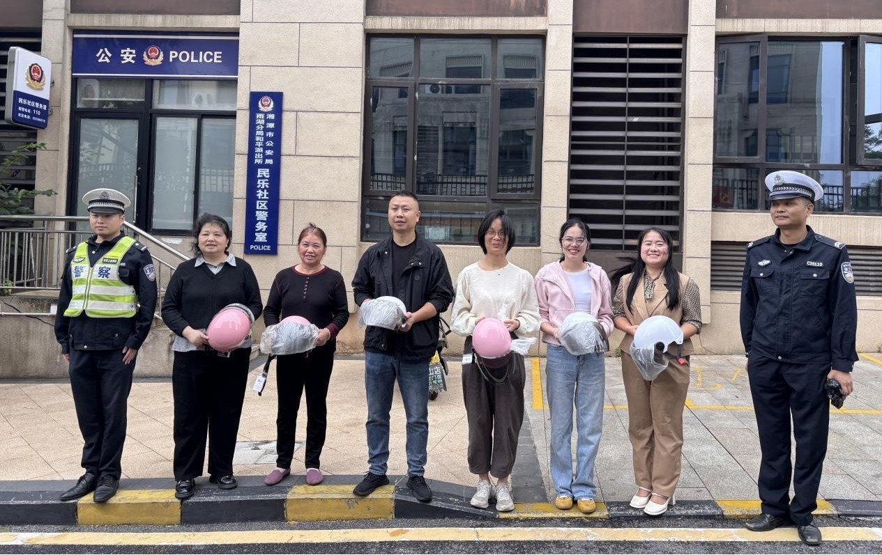 民乐社区：交通安全进社区，平安“盔”护暖民心