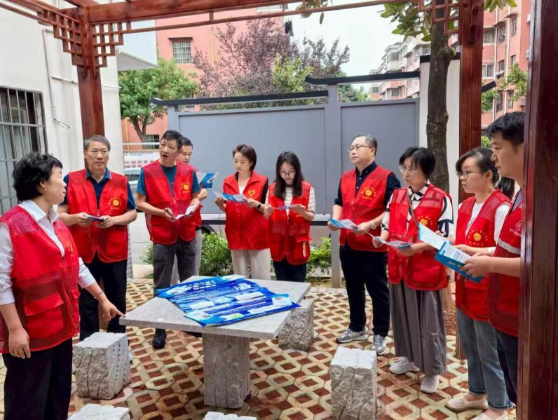 高岭社区：方寸之间见温情，红色亭下聚民心