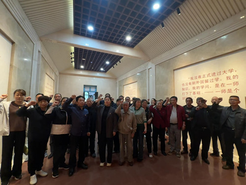 广园社区组织党员开展主题党日活动