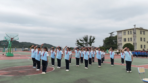 仙女中学、仁兴学校综合性体操竞赛展学子风采