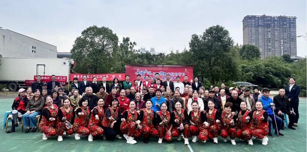 桃李社区开展敬老爱老主题活动