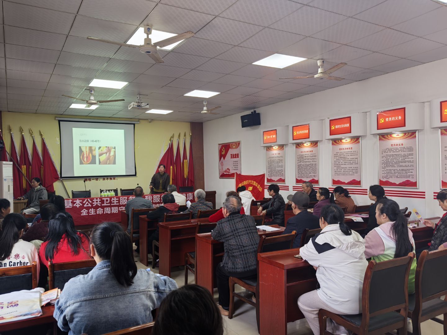 万楼街道社区卫生服务中心：从“服务”到“守护”，让健康陪伴每一刻