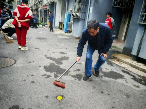 鲁班殿社区：高效除蟑护家园 文明公约引领新风尚