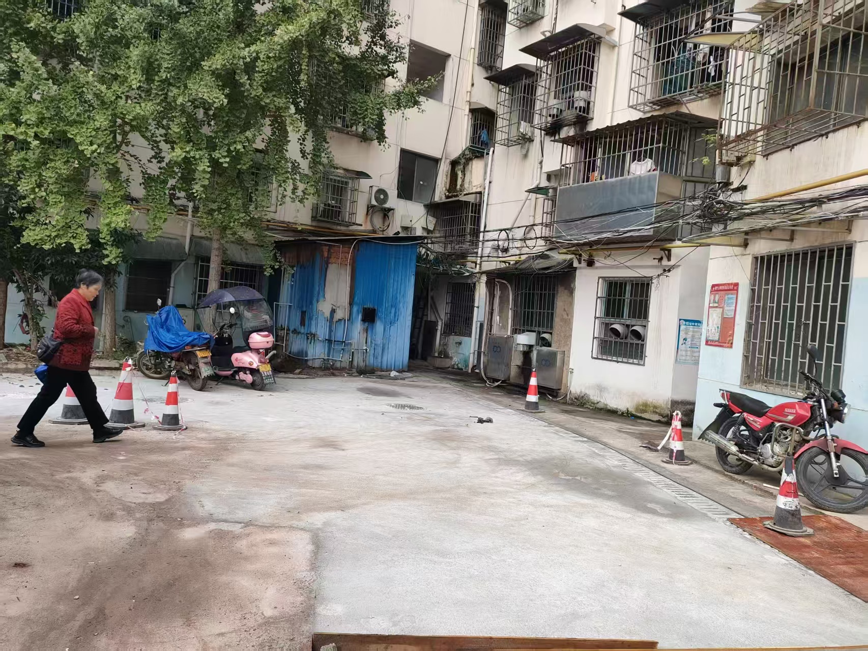 ​楠竹山镇永丰社区：管网改造激活社区新生，昔日“三不管”地带如今人人称赞