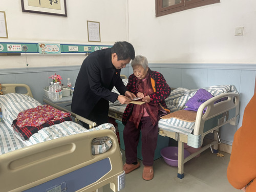 省侨联赴湘潭市白石养老康复服务中心开展走访慰问活动