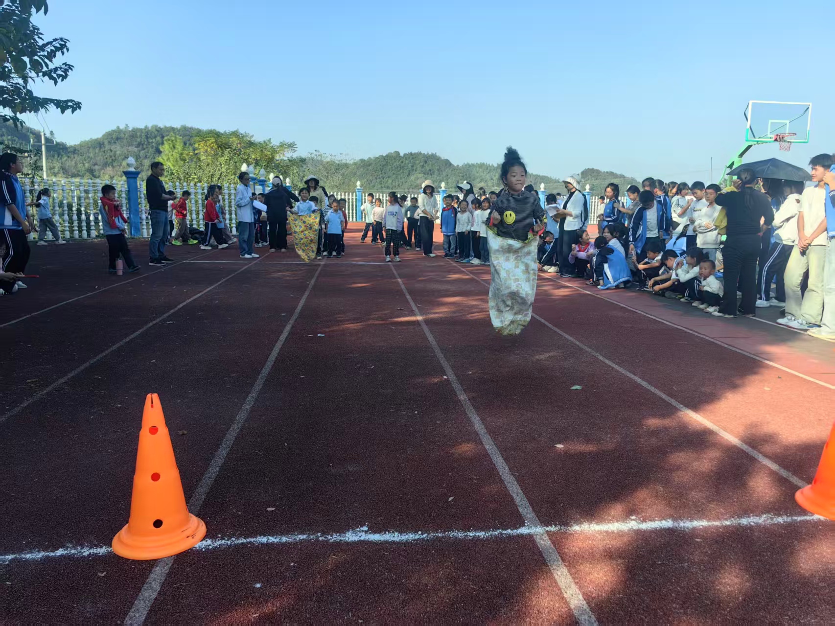 鹤岭镇仙女中学：逐梦赛场展风采  青春聚力向未来