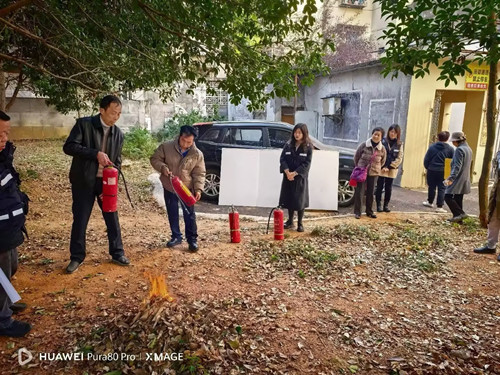 广园社区开展消防演练活动