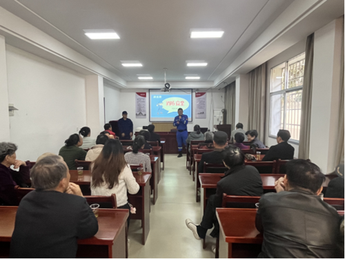 熙春路社区开展消防安全知识演练