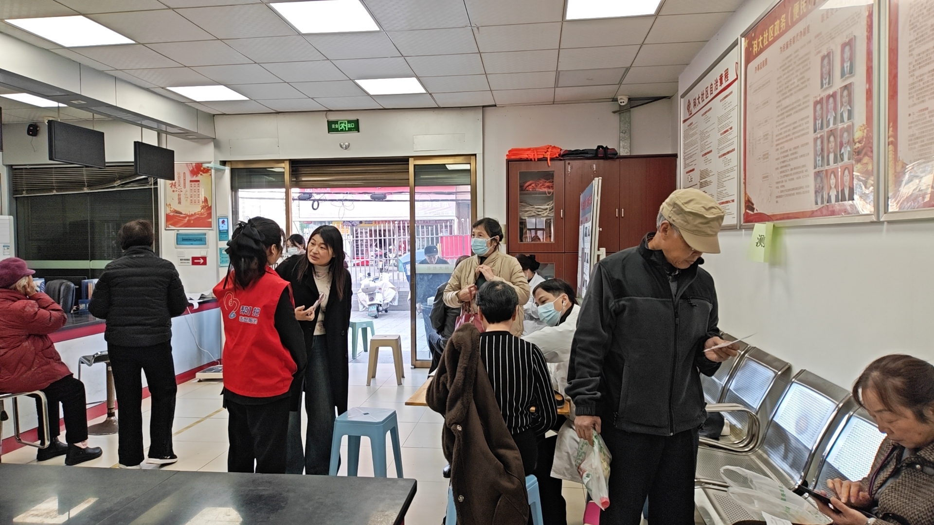 先锋街道社区卫生服务中心：冬日送关怀 把健康“搬”进心坎里