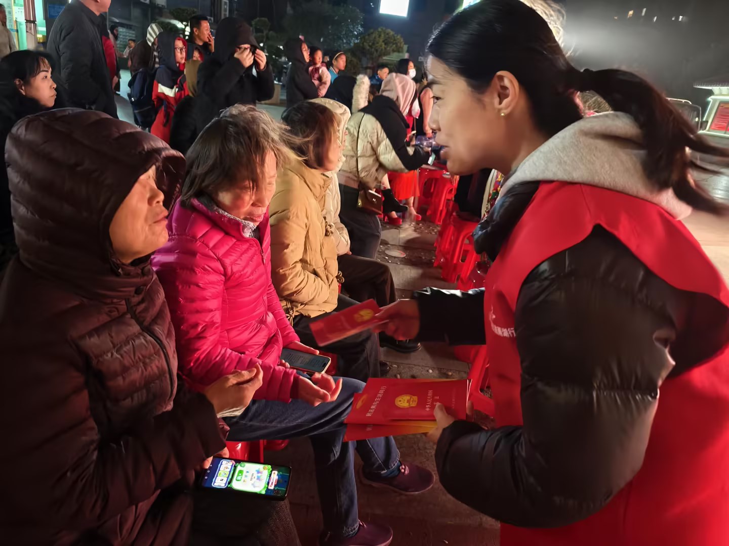 洗脚桥社区：法治文艺进社区，惠民服务暖人心