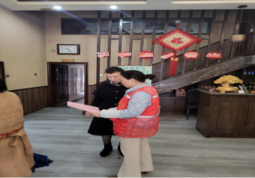 火车站社区开展小餐饮门店安全生产走访，筑牢食品安全防线