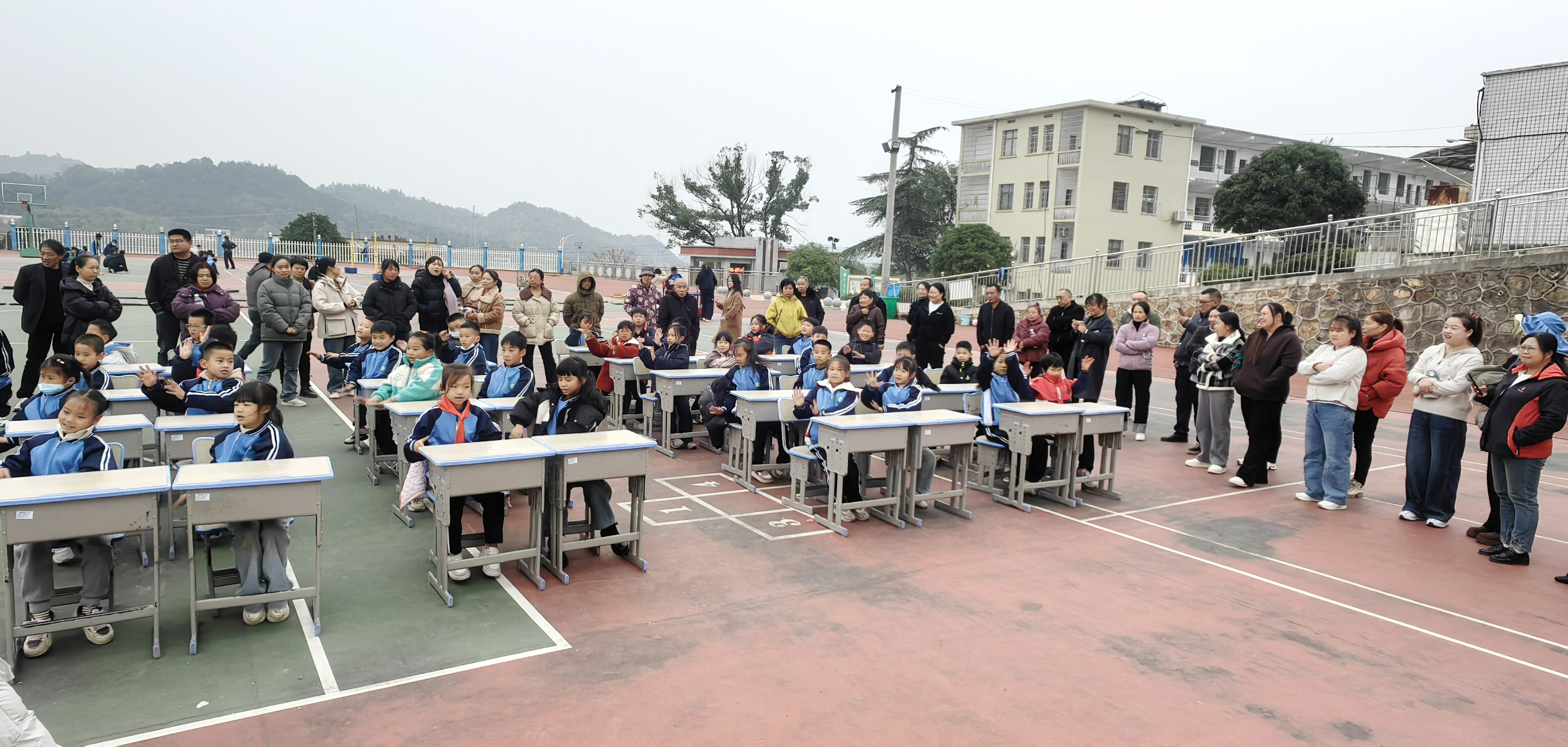 雨湖区妇联：亲子携手乐相伴，妇联搭台促成长