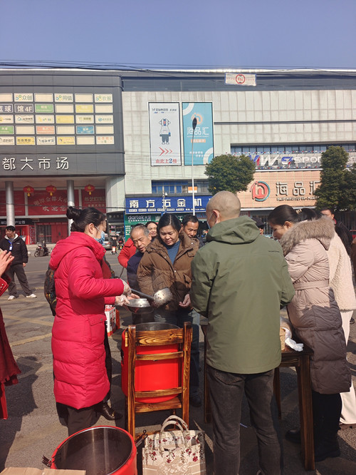 宝庆路社区开展“暖冬腊八·情暖邻里”民俗传承团圆主题活动