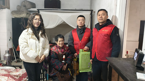 广园社区：多方联动送温暖 情满广园度新春