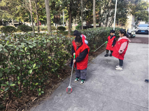 楠竹社区：萌娃来报到，社区里的 “寒假第一课”