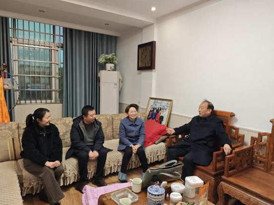 长城乡：情系侨眷送祝福，凝心聚力暖侨心