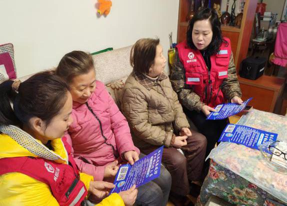 节前送暖，爱满社区——桃李社区志愿服务暖人心