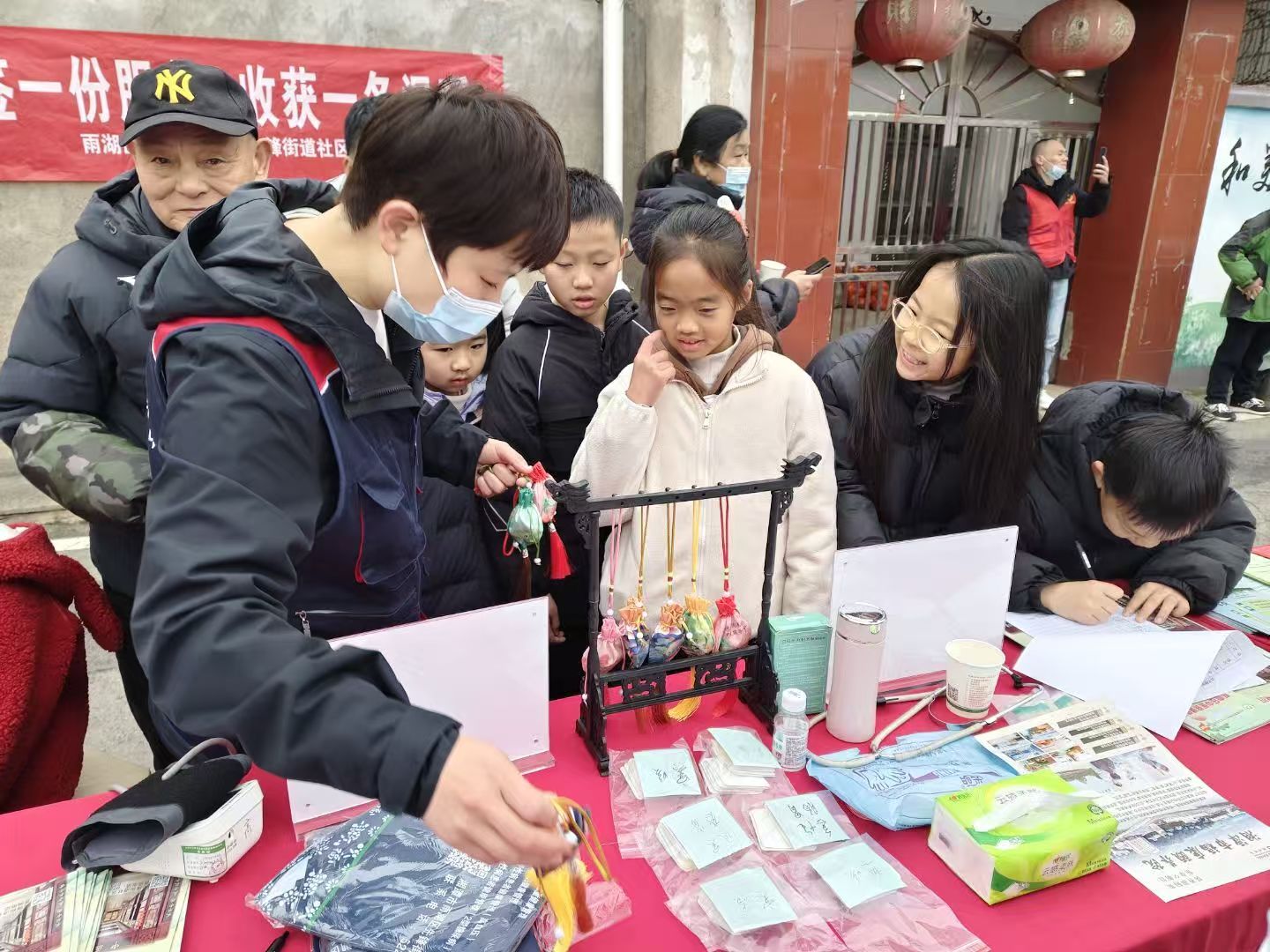 先锋街道社区卫生服务中心：健康服务零距离，惠民义诊暖人心