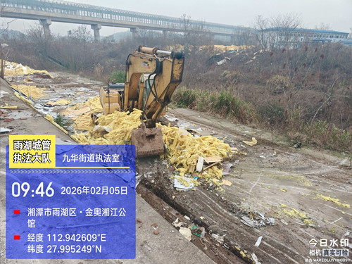 雨湖城管：无人机护航市容市貌