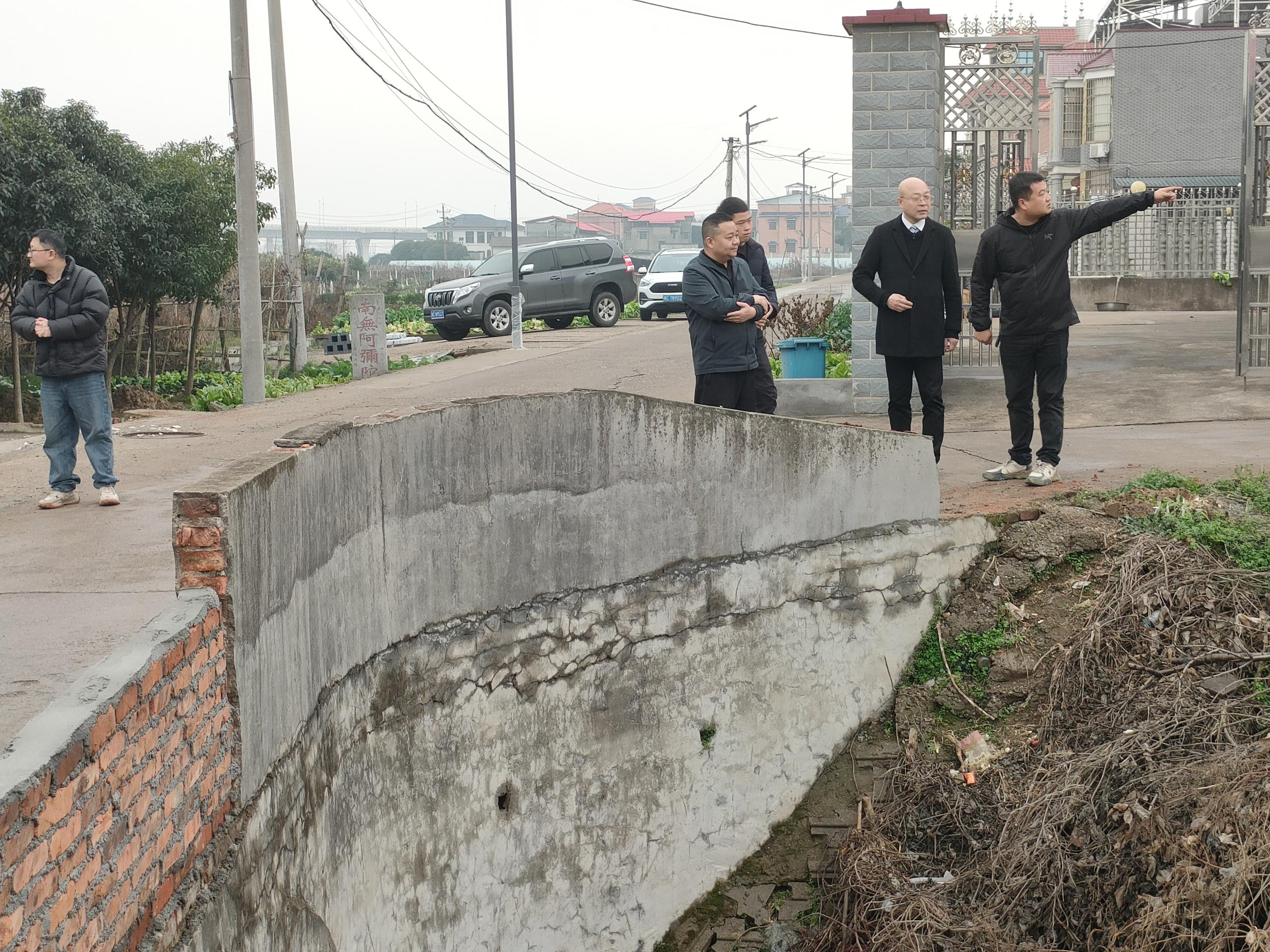 区领导开展春节节前农村水利安全检查