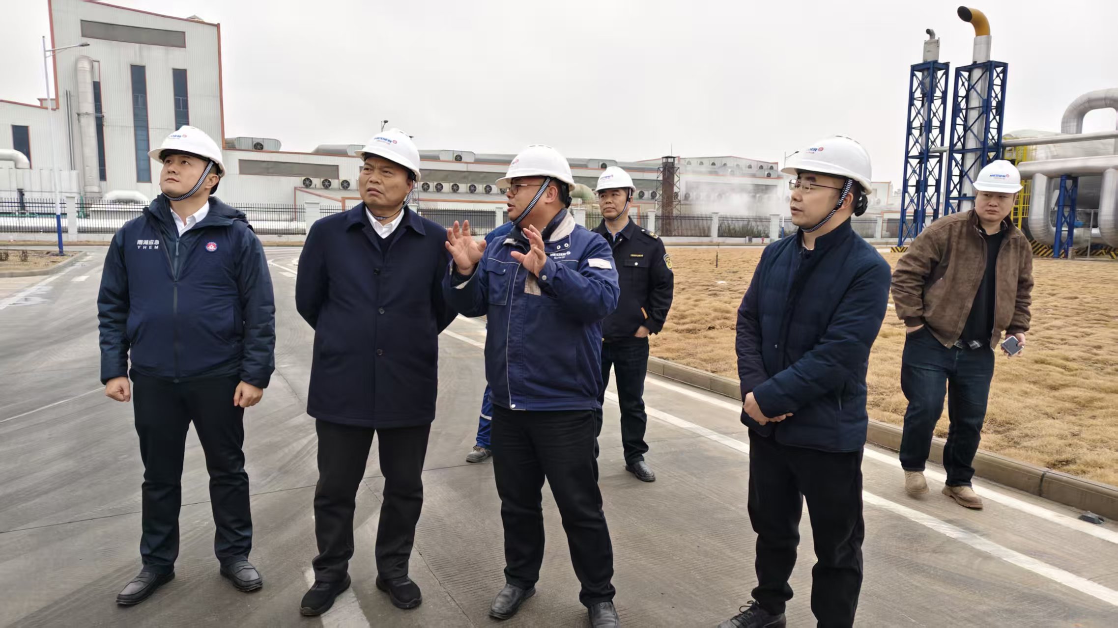 区领导带队开展节前安全生产督导 压实责任筑牢防线