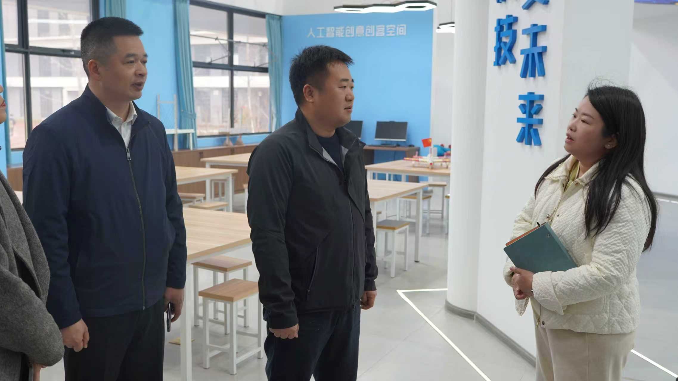 雷凌湘调研春季开学工作