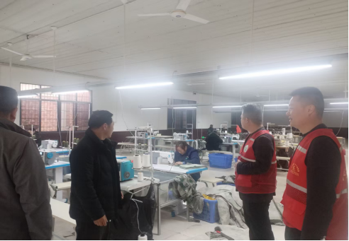 姜畲社区的暖心三月：为企业“排障”，给危房“体检”，陪居民“唠嗑”