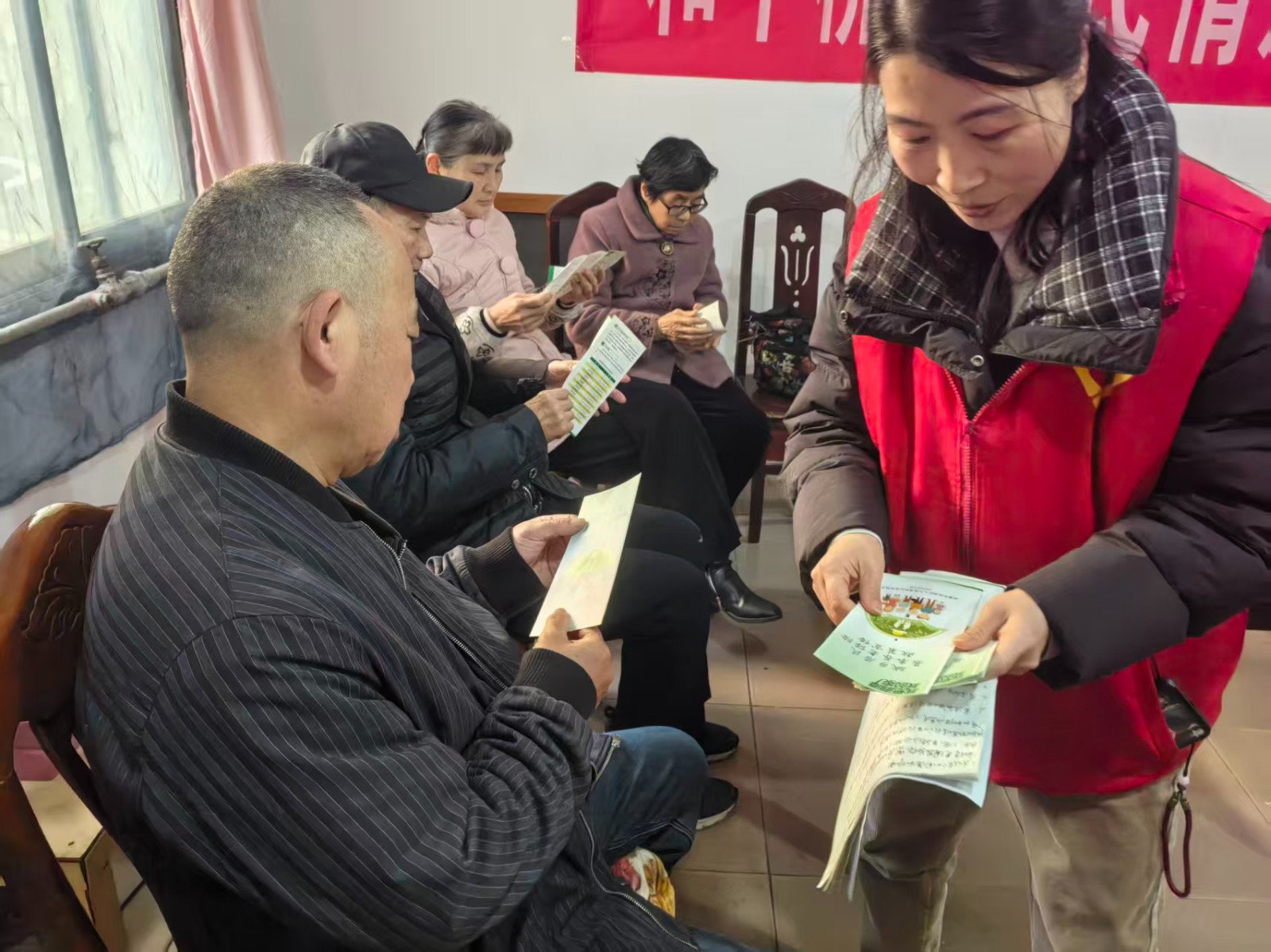 和平桥社区开展城乡居民养老保险宣传，让惠民政策暖民心