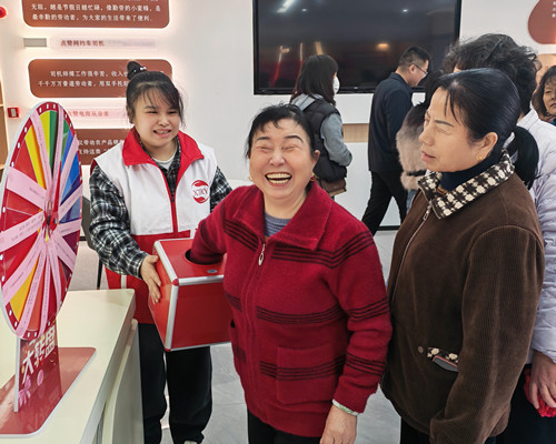 植绿添彩践初心 红色暖心筑家园——白石社区以雷锋月活动助推“双提升”行动