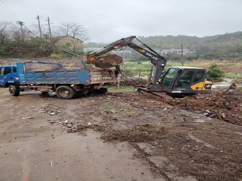 鹤岭镇：非正规垃圾堆积地蝶变成共享菜园 助推文明素质同步提升