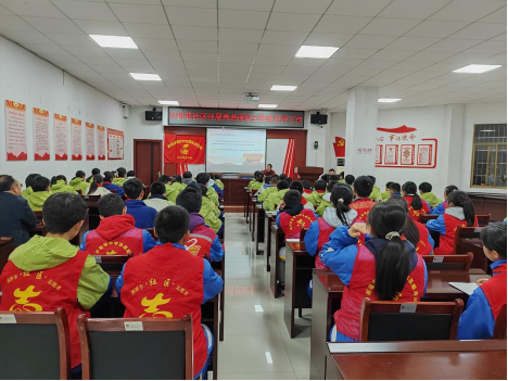 青春送政策 社保暖民心—杉树巷社区联合益智中学开展养老保险政策宣传实践活动