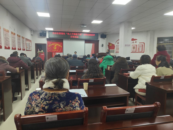 杉树巷社区开展“百人千场进万站”理论宣讲