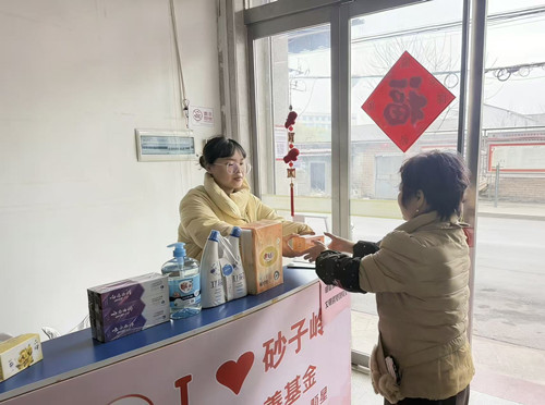 砂子岭社区：文明祭扫忆先辈 绿色清明树新风