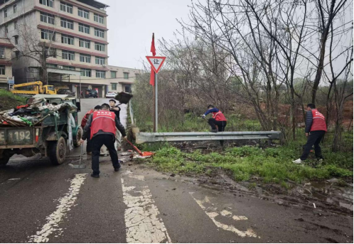 红砂村开展主题党日活动 助推村容村貌与村民素质“双提升”