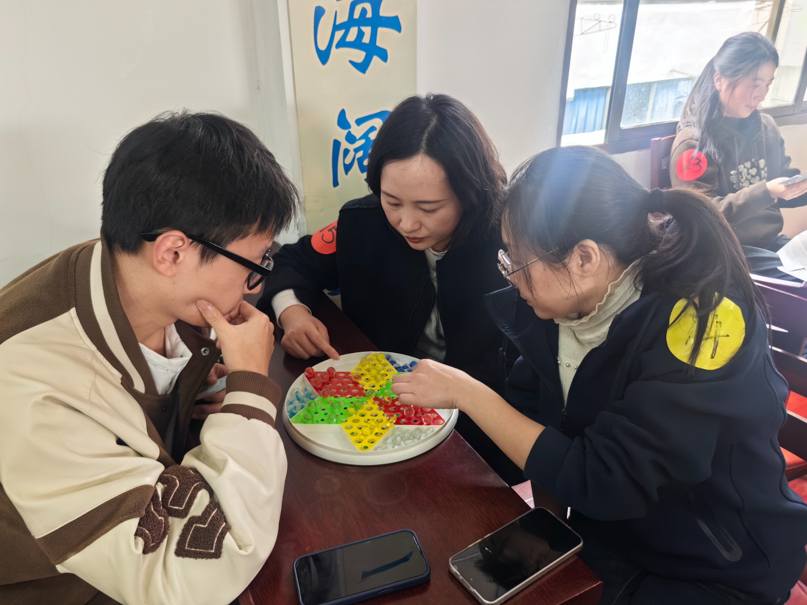 雨湖路街道工会联合会举办“乐享棋牌 智享生活”趣味活动 倡导健康工作与良好心态
