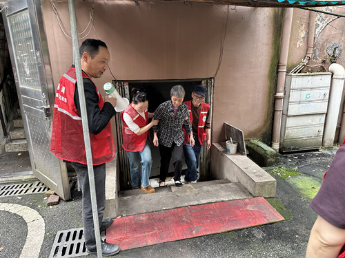 以练筑防砺精兵——宝丰街社区织密平安 “防护网”