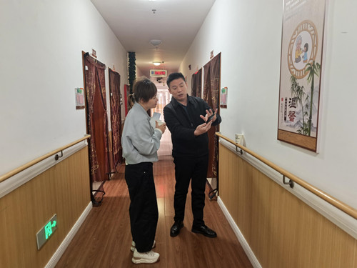 【优化营商环境】宝丰街社区：零距离走访纾困  心贴心服务助企