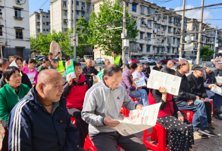 雨湖区楠竹山镇“双提升”之二十九丨新桥社区以演促学 春季食品安全宣传活动热闹开场