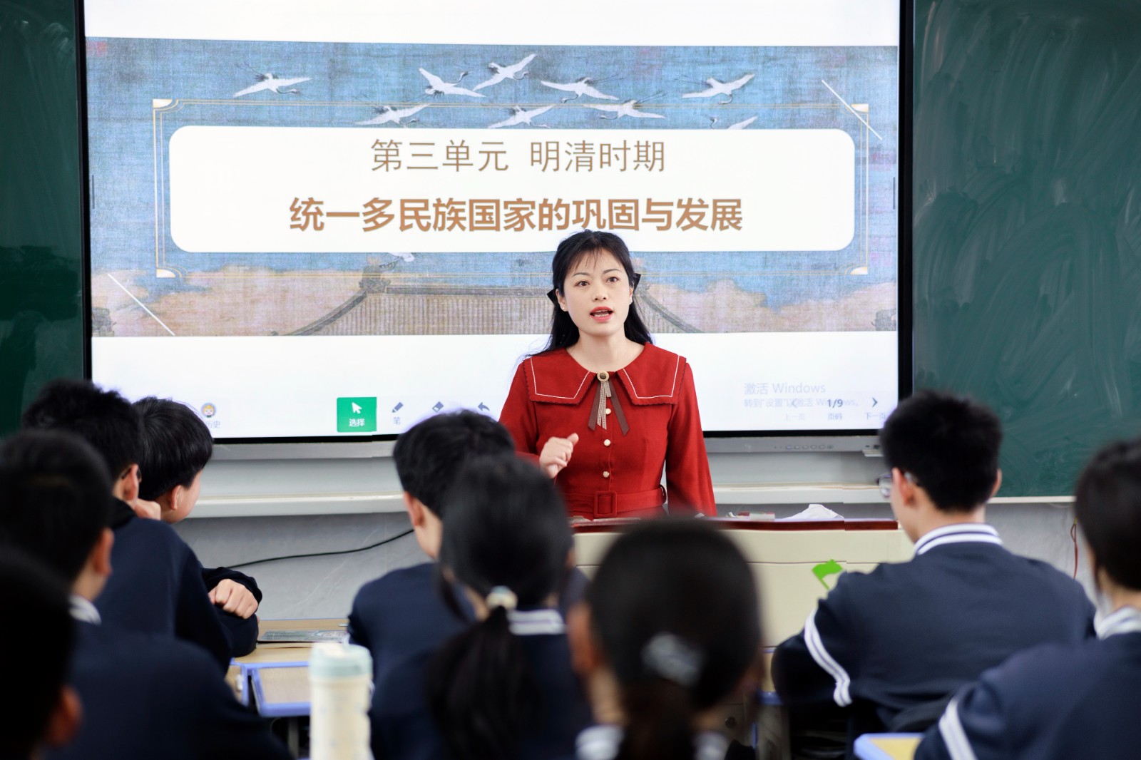 【出彩雨湖人】风车坪万楼学校教师陈爱林：以史润心耕教坛 匠心笃行育芳华