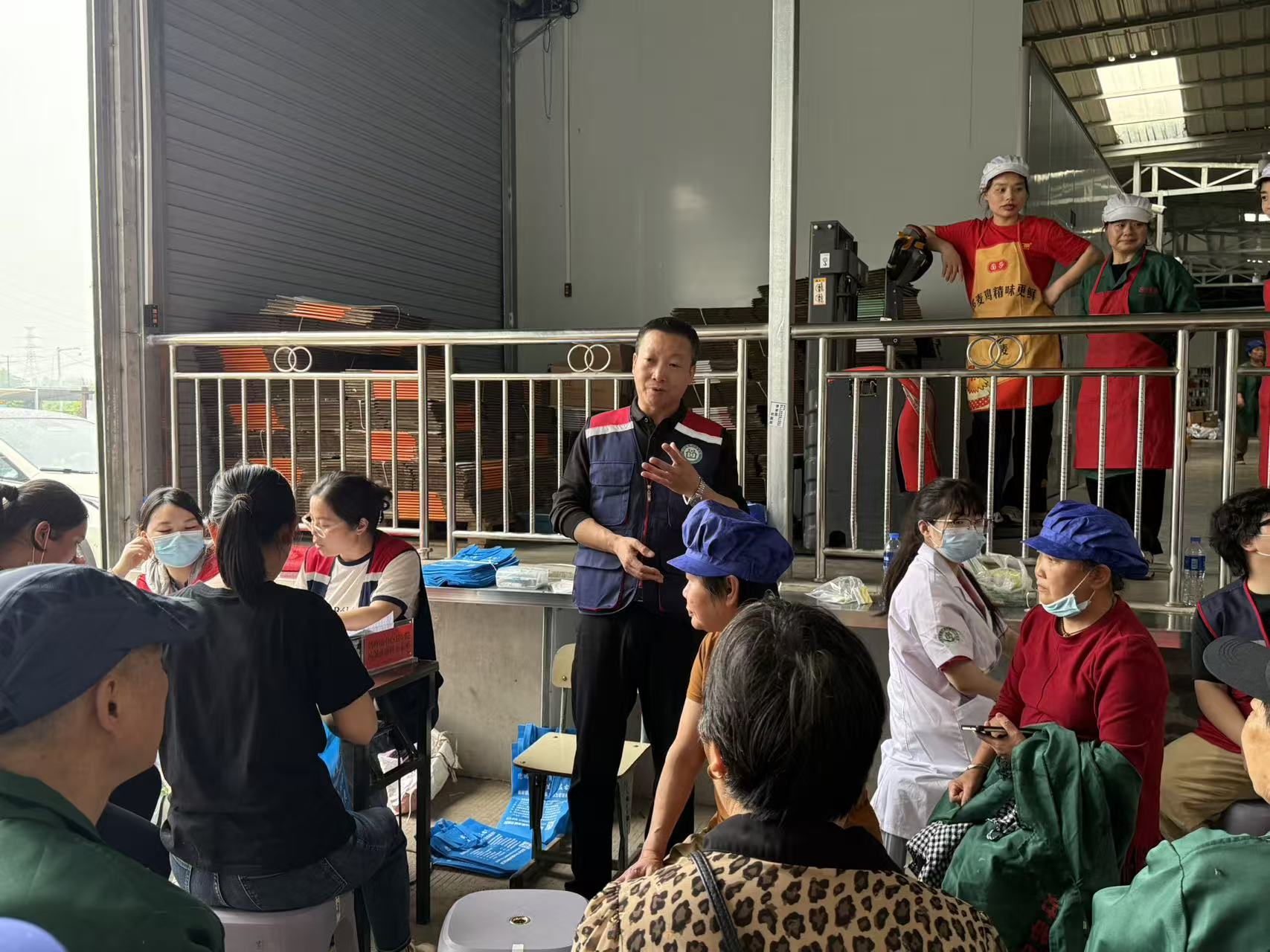 鹤岭镇中心卫生院：足不出厂，签约有“医”靠