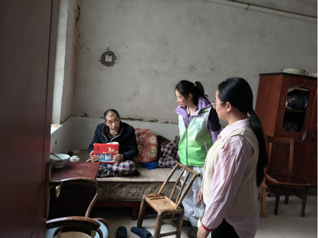 响水乡：开展“湘当有爱・四季同行”走访慰问活动